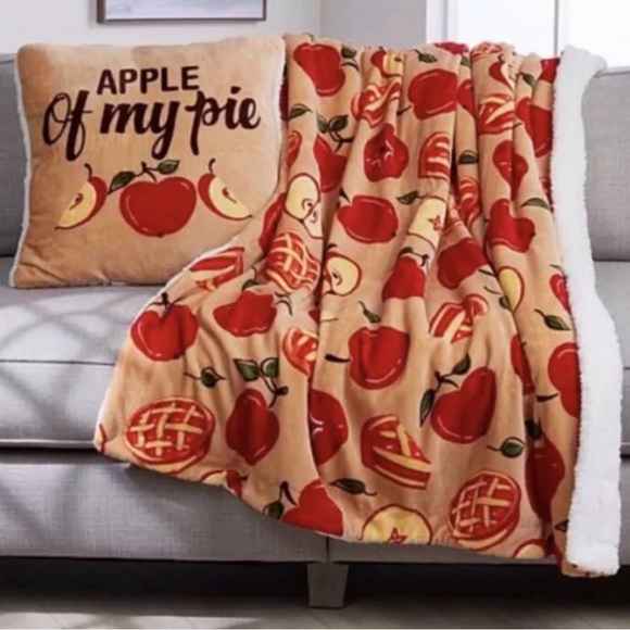 2Pc Set Apple of my Eye Warm & Cozy Plush Sherpa to Throw Blanket & Pillow NWT - Picture 5 of 11